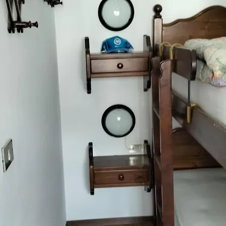 Aleksander Appartement *