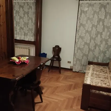 Aleksander Apartment